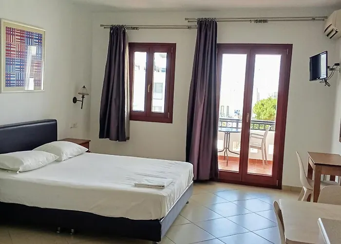 Alex Mike * Agia Anna (Naxos)